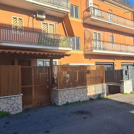 Appartamento Roma Vicino Metro C 外观 照片