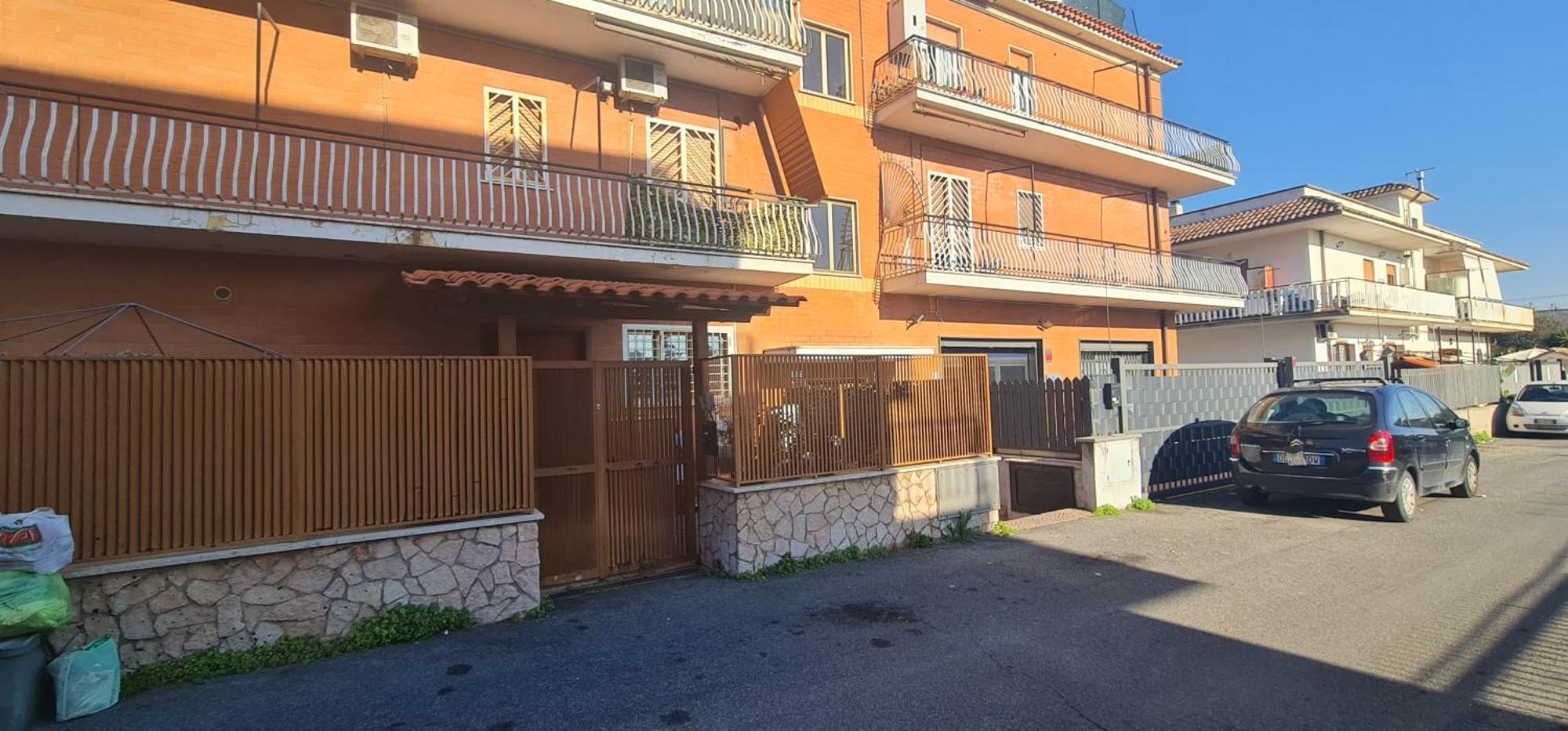 Appartamento Roma Vicino Metro C 外观 照片